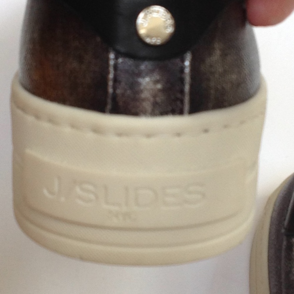 J/Slides Gray Metallic Canvas Platform Sneaker - image 6